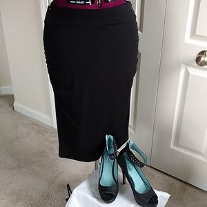 Covington Woman Pencil Skirt